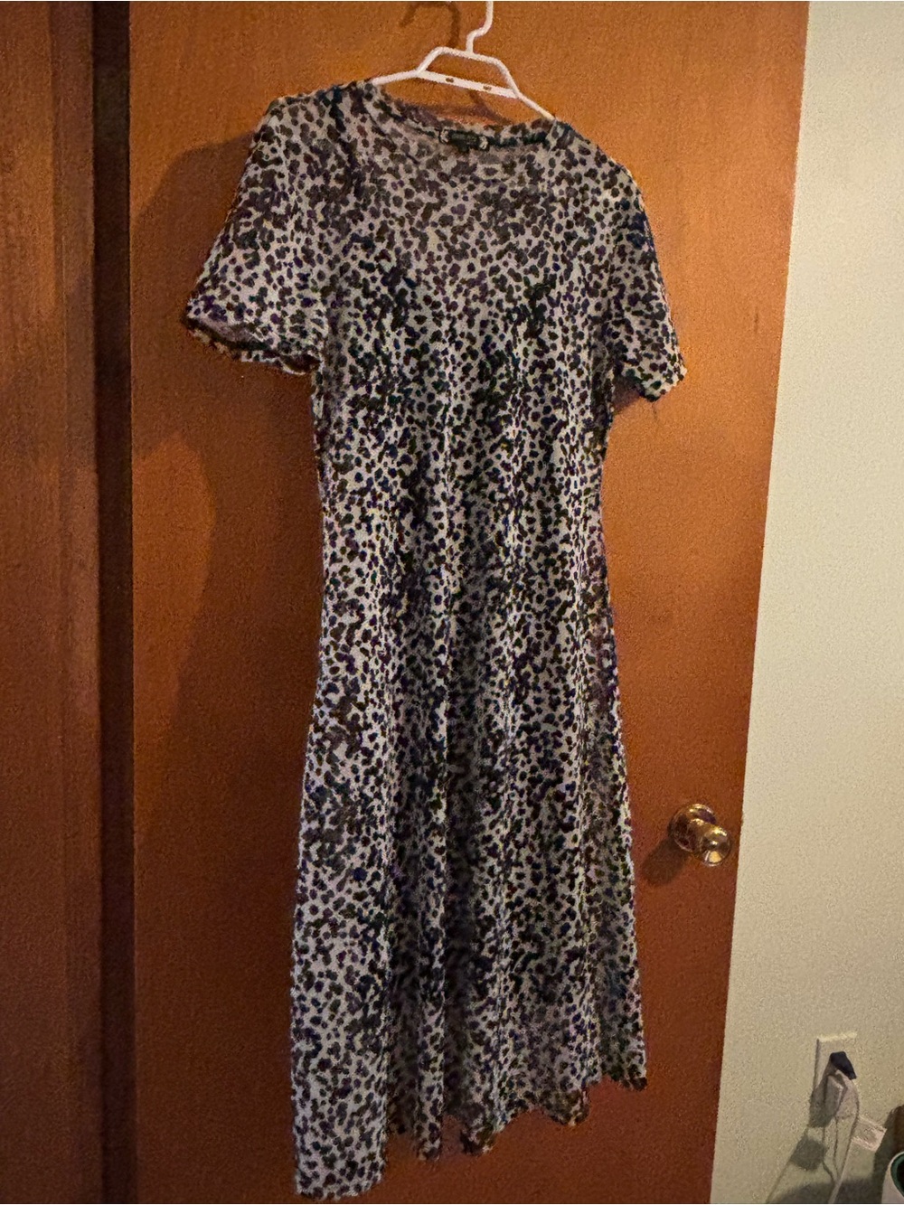 Short-Sleeve Midi Dress in Black & White Leopard Print